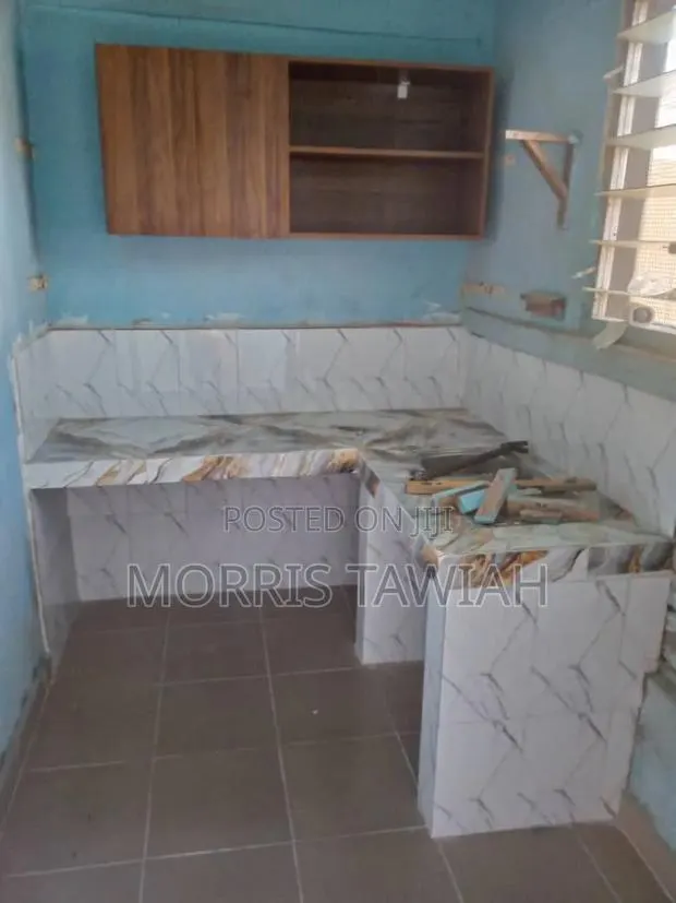 1bdrm House in Calvary School, Tsui-Bleoo for rent · Photo 1