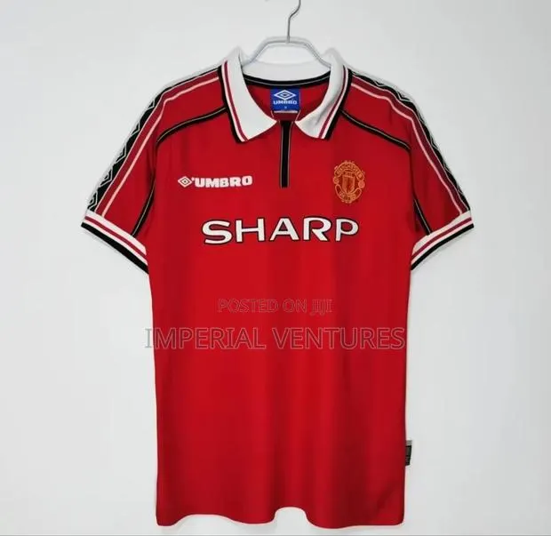 Umbro Manchester United Retro Jersey Wholesale · Photo 1