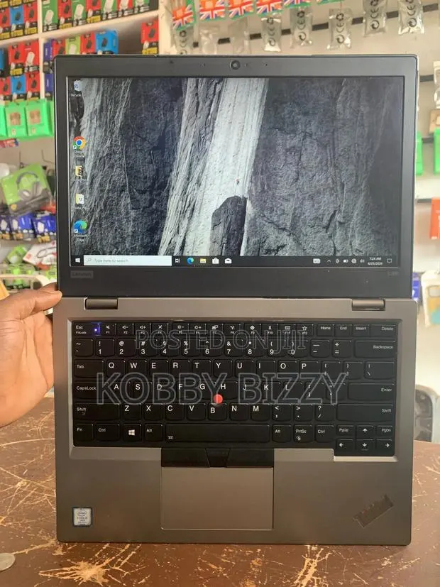 Laptop Lenovo ThinkPad L380 8GB Intel Core i5 SSD 128GB · Photo 1