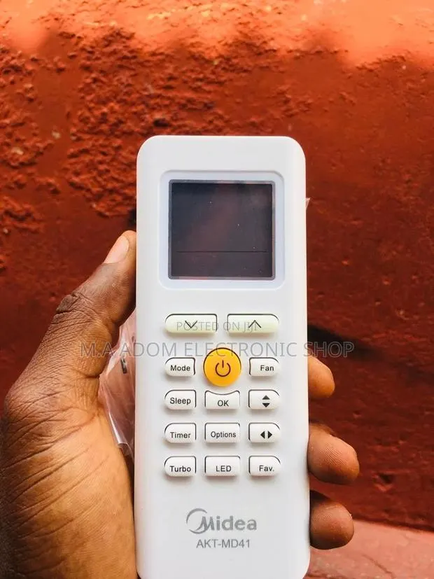 Simple Comfort: New Midea AC Remote · Photo 1