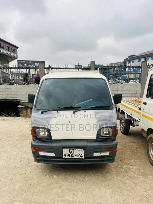 Mitsubishi Minicab · Photo 1