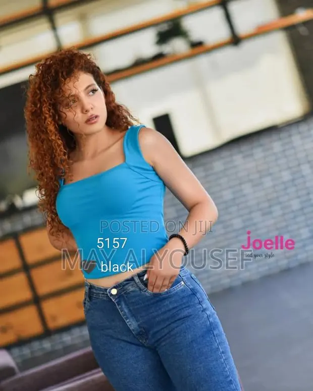 Woman Clothes · Photo 1