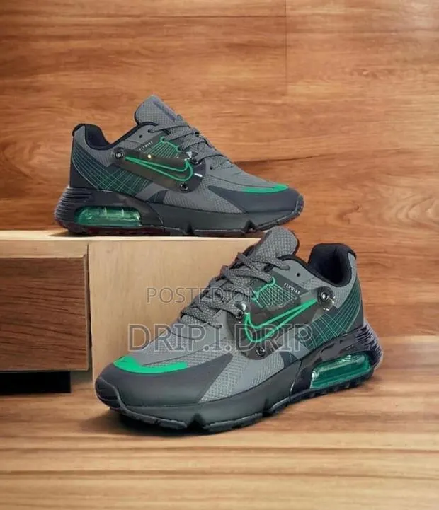 Nike Fly Wire . Comes In Box . Comes In All Sizes . Highly · Photo 1