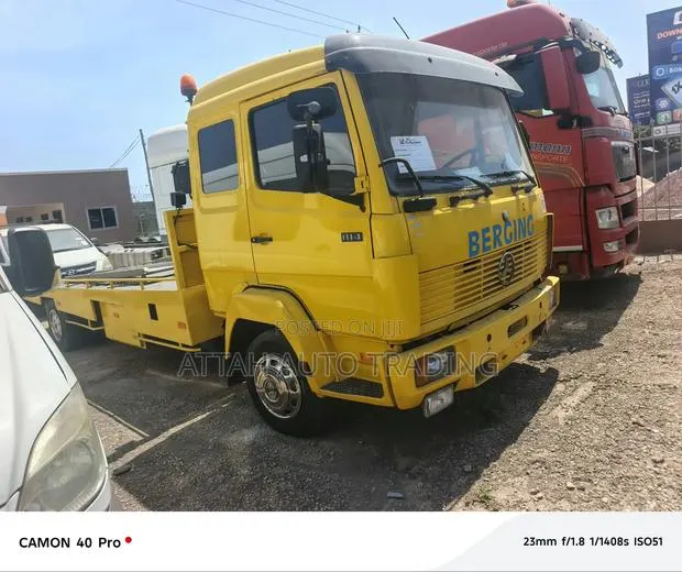 Towing Truck · Photo 1