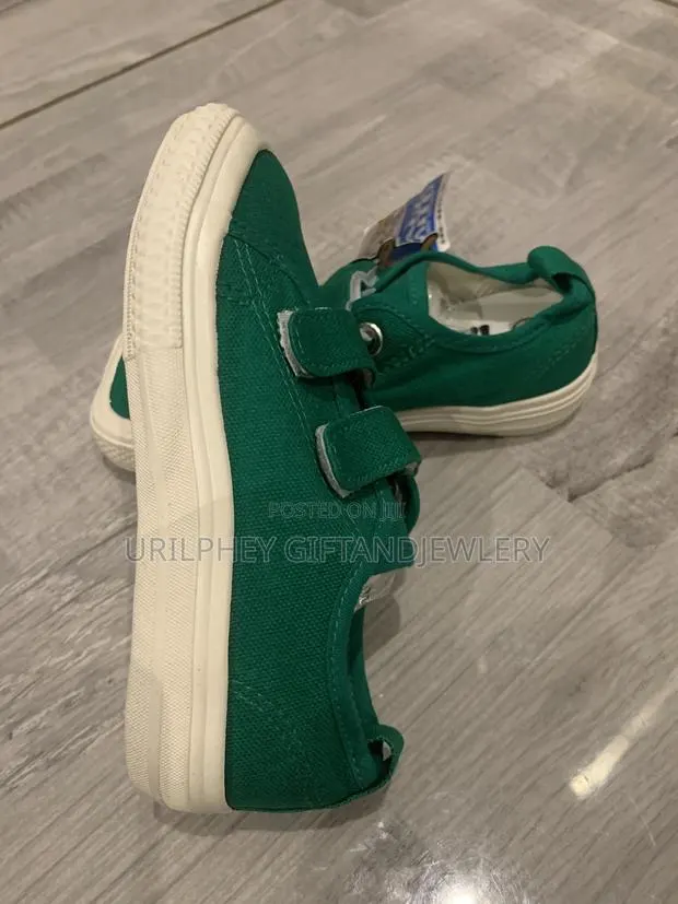 Emerald Green Canvas Retro Sneakers – Square Toe · Photo 2