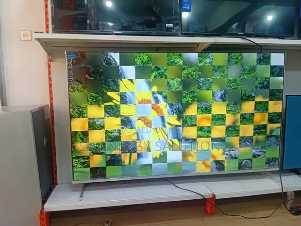 Green 75" Cinemaview · Photo 1