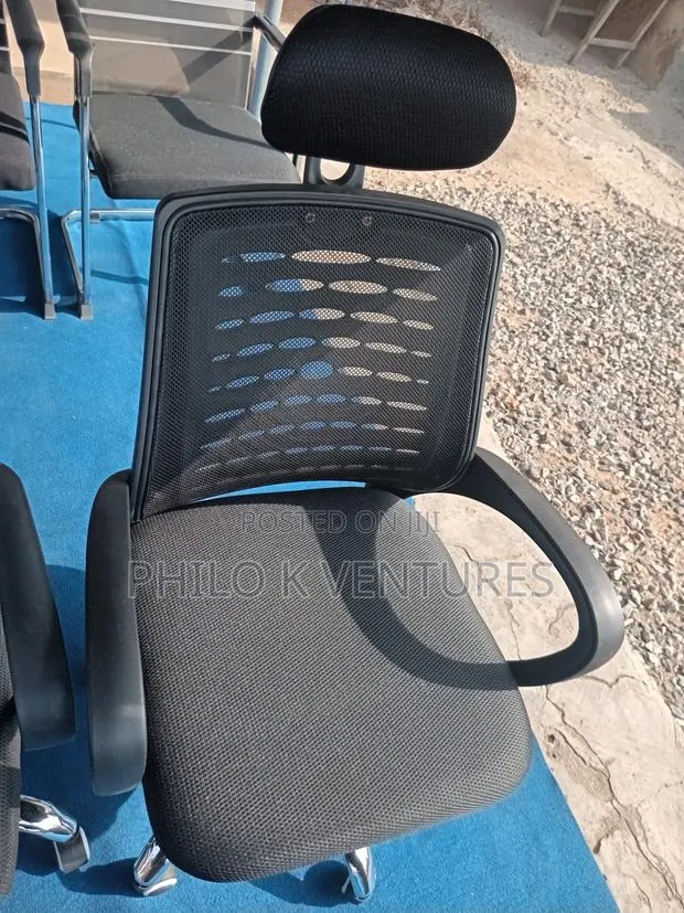 Cere Chairs · Photo 1