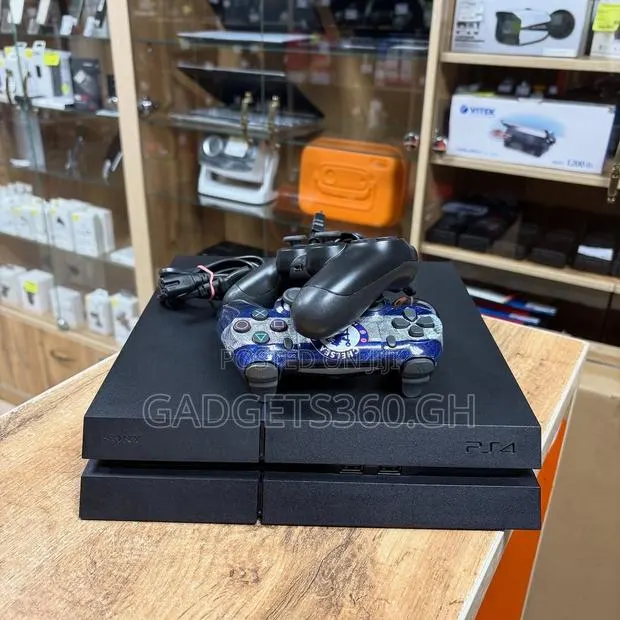 Sony Playstation 4 Fat (500gb Black) · Photo 1