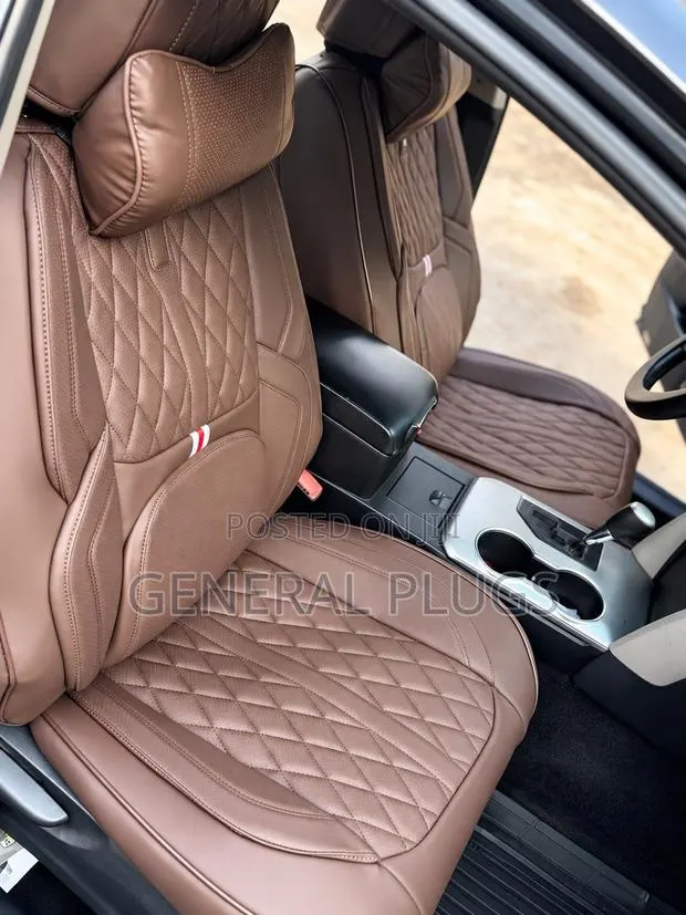 Experience Unmatched Sophistication;Universal 5seater Car Seat Covers · Photo 1