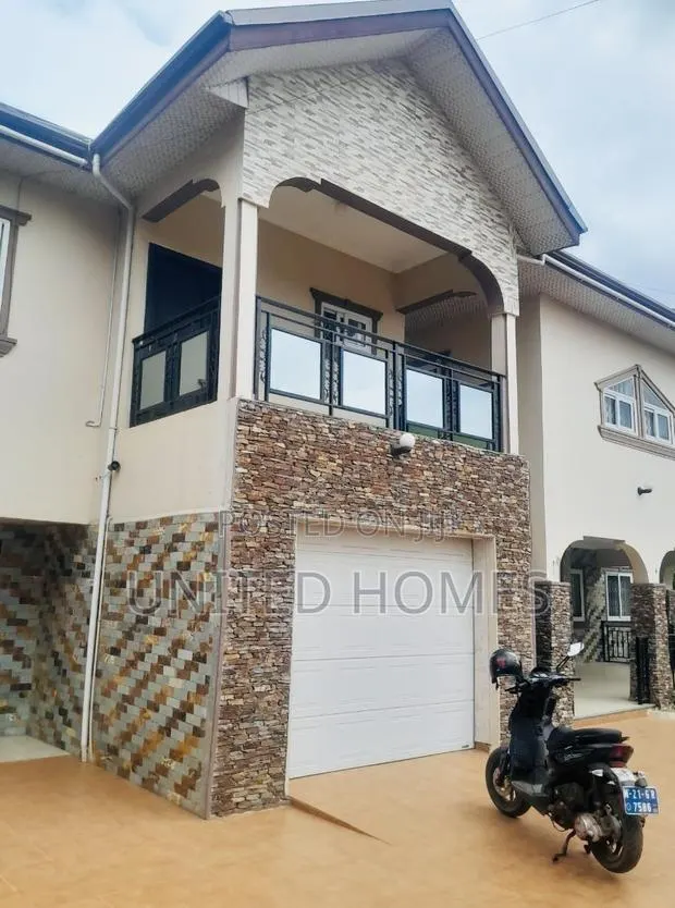 Furnished 7bdrm House in Adjiriganor for rent · Photo 1