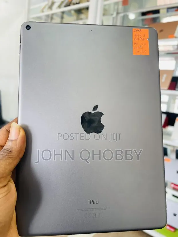 Apple iPad Air (2019) 64 GB Black · Photo 1
