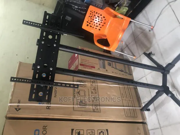 32-70 "TV LED/LCD Highly Durable Mobile Floor Stand · Photo 1