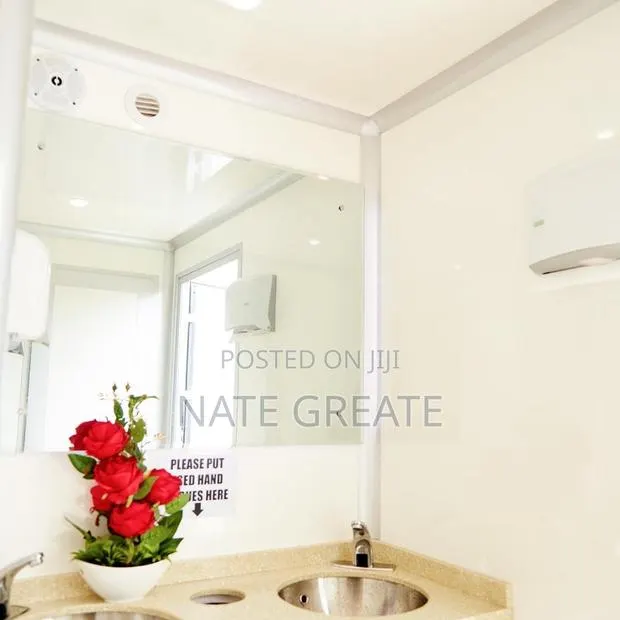 Mobile Restrooms Rentals · Photo 1