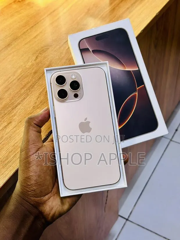 Apple iPhone 16 Pro Max 512 GB Gold · Photo 1