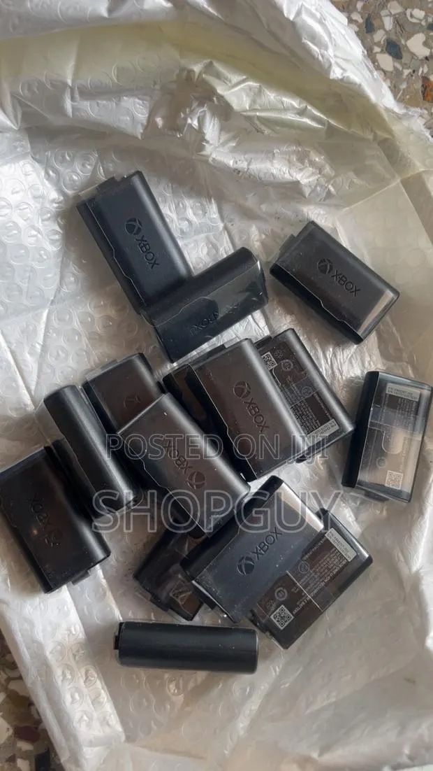 Rechargeable Xbox Batteries · Photo 1