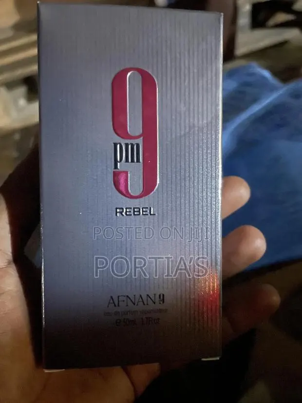 9 Pm Perfume · Photo 1