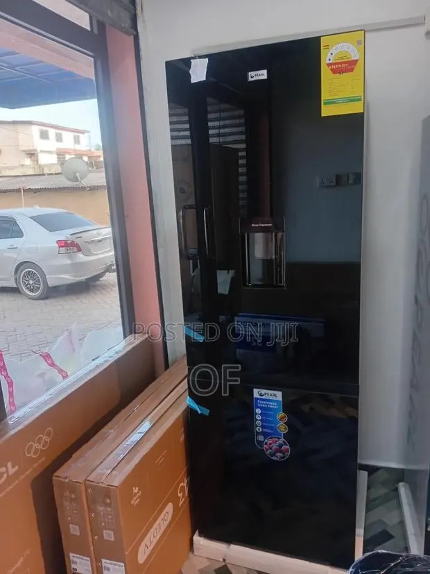 Pearl Refrigerator · Photo 1
