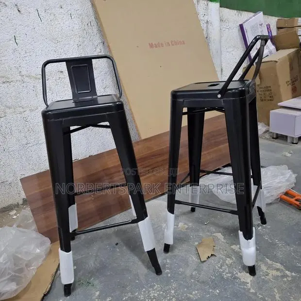 Quality Bar Chair · Photo 1