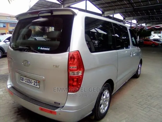 Vehicle Rental · Photo 1