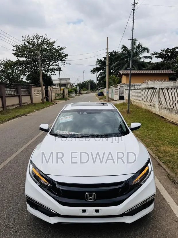 Honda Civic EX-L Sedan 2019 White · Photo 1