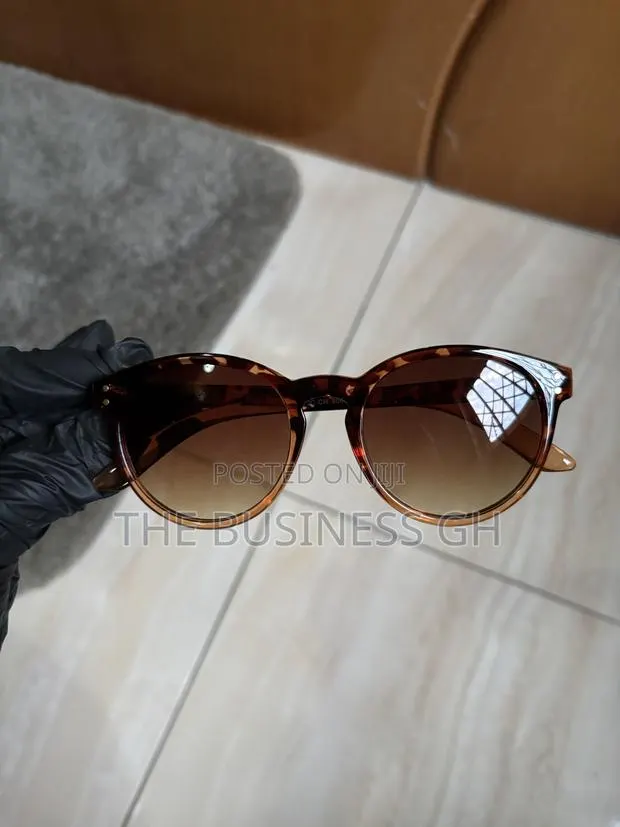New Round Sunglasses · Photo 1