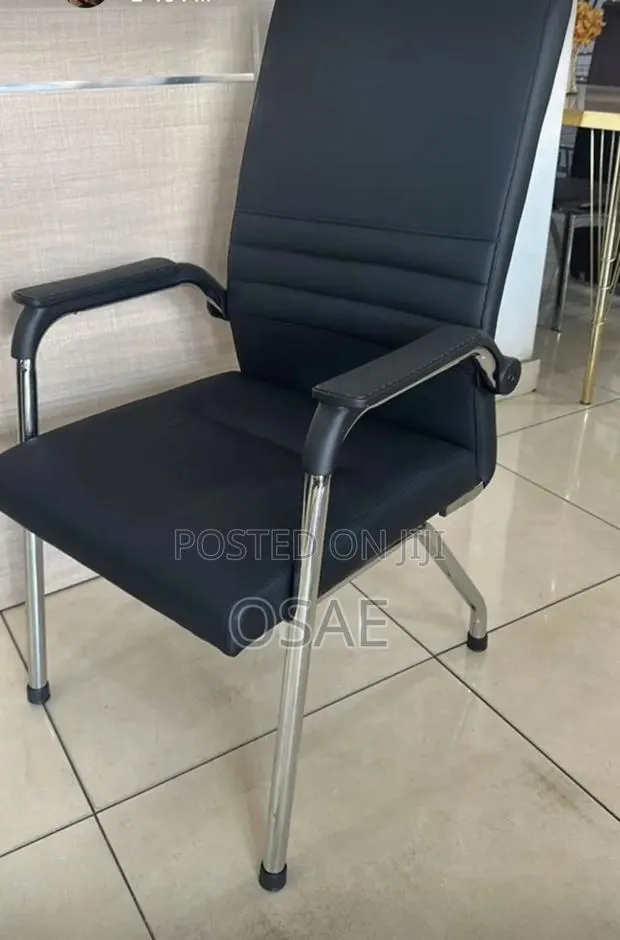Visitors Chair · Photo 1