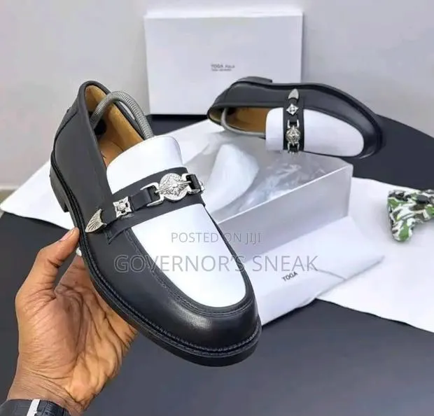 Toga Virilis Two-Tone Buckled Loafers · Photo 1