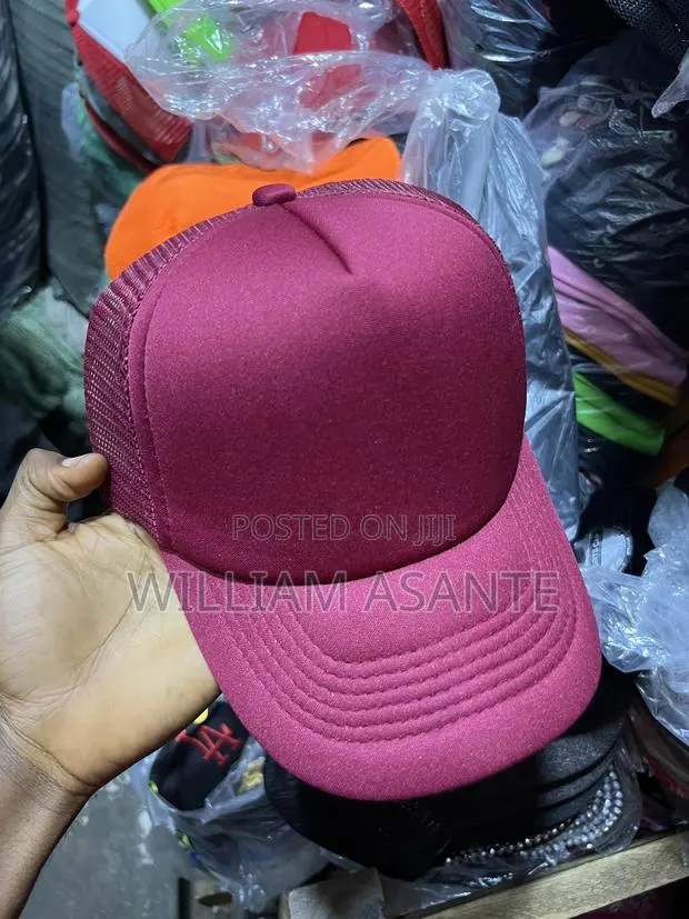 Plain Trucker Caps (Net Hats) · Photo 1