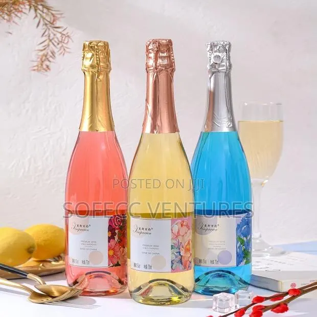 750ml Fruit Sparkling Wine/Champagne · Photo 1