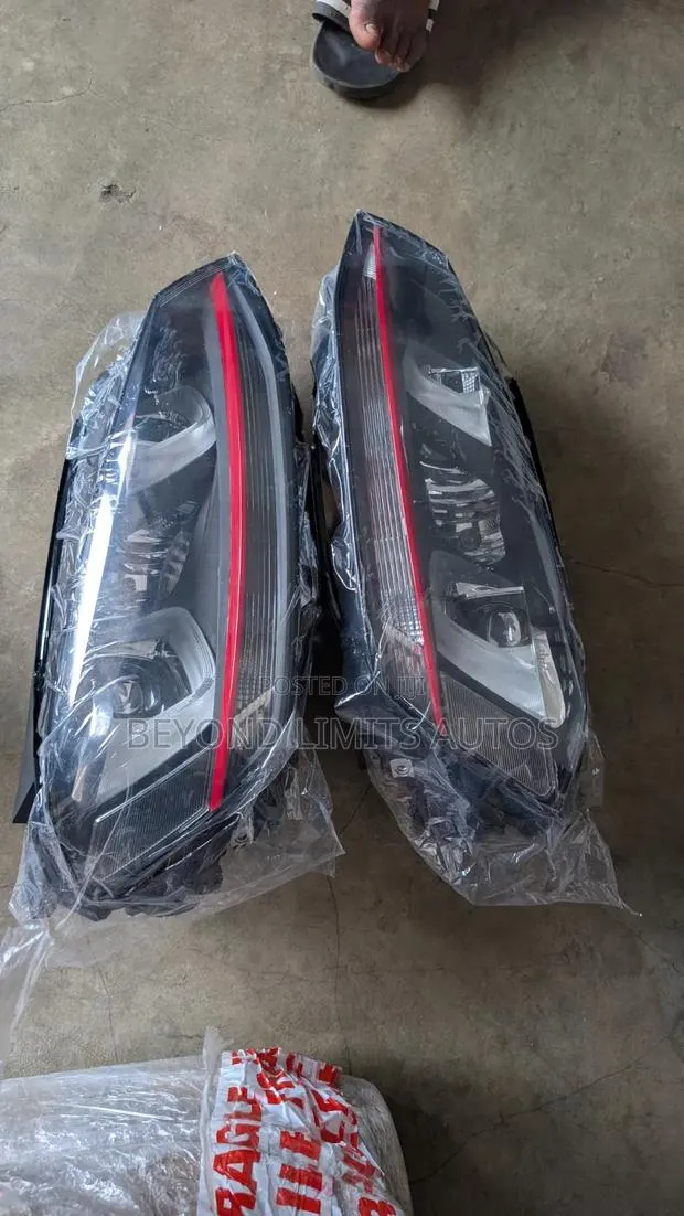 Volkswagen Golf 7 2015,2016,2017 Headlight GTI · Photo 1