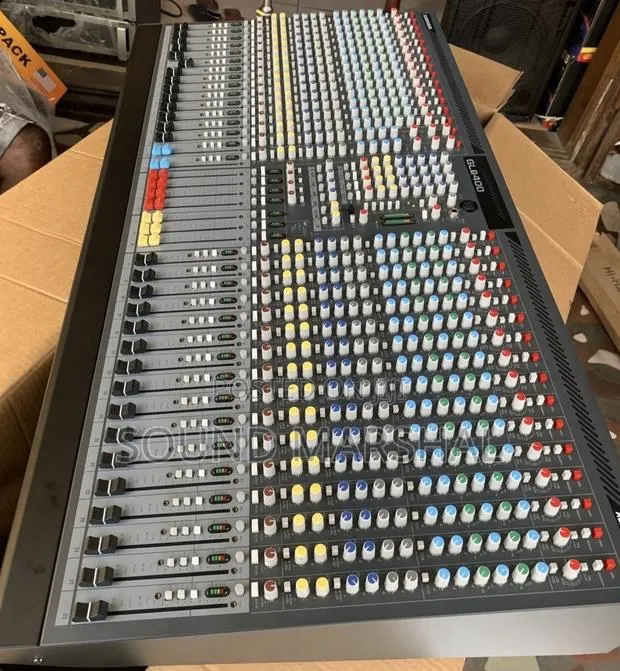 Allen Heath GL2400 Mixer · Photo 1