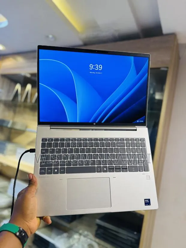 New Laptop HP ProBook 450 16GB Intel Core Ultra 5 SSD 512GB
