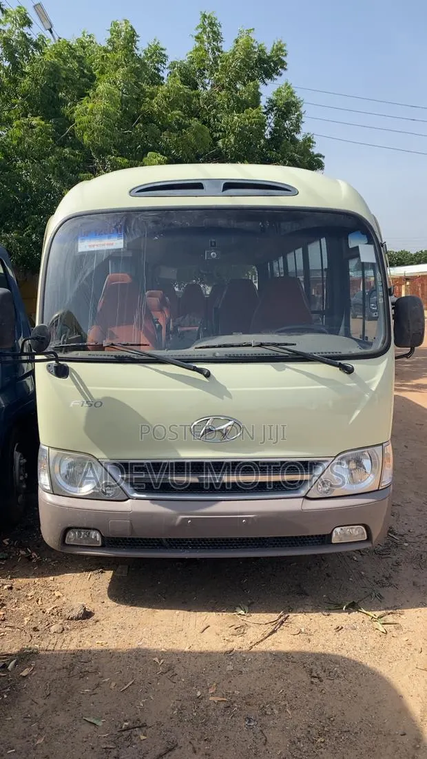 Hyundai County 2014 Grey · Photo 1