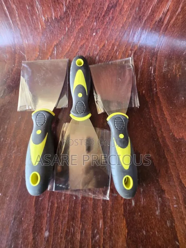 Metal Scrippers · Photo 1