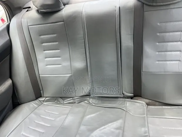 Honda Civic LX Sedan 2010 Gray · Photo 3