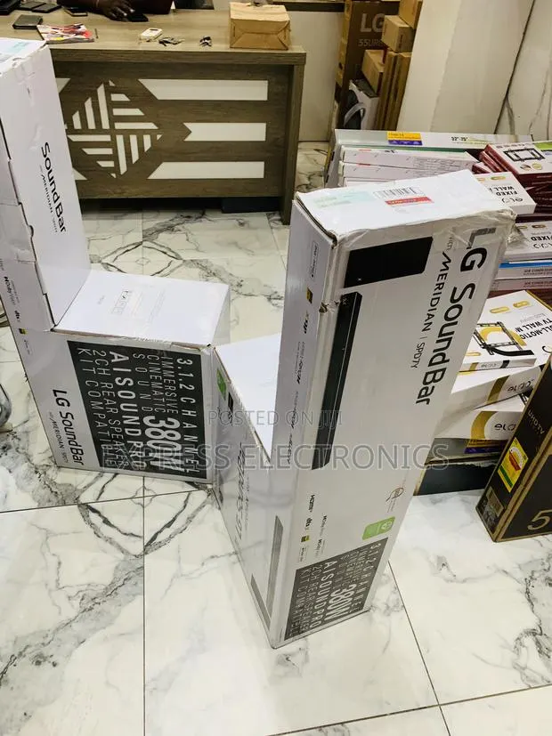 Spd7y Soundbar With Woofer Lg 380w · Photo 1