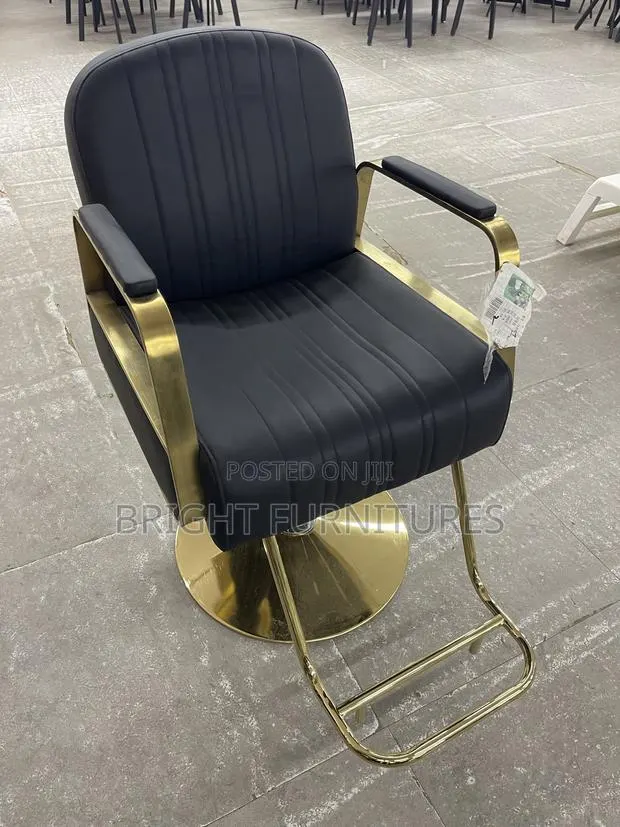 Barbering Chair · Photo 2