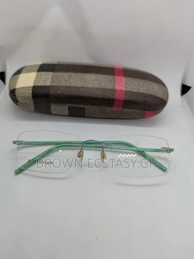 B-Titanium Rimless Glasses · Photo 1