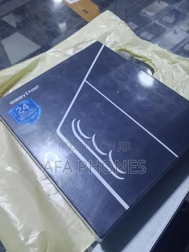 New Samsung Galaxy Z Fold7 256 GB Black · Photo 1
