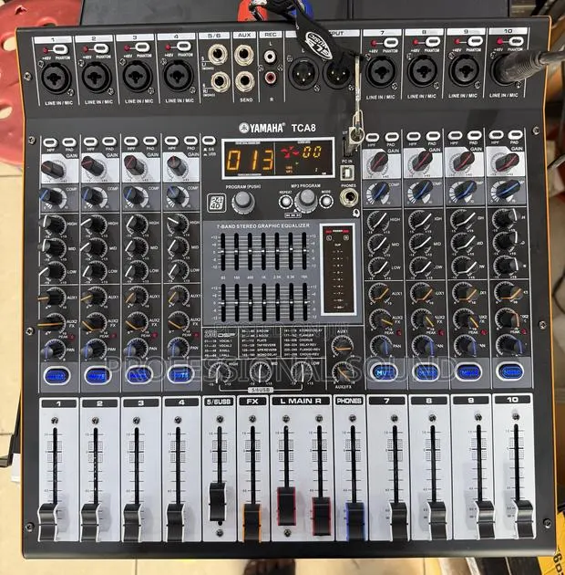 Yamaha TCA8, an 8-Channel Professional Powered Audio Mixer · Photo 1