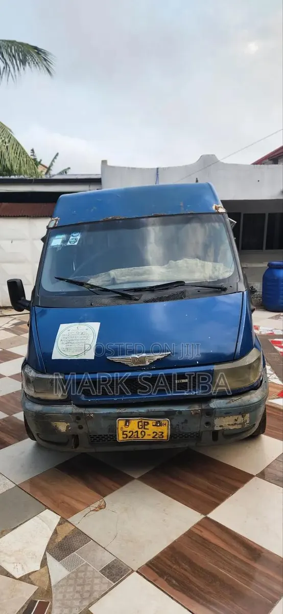 Ford Transit 2005 Blue · Photo 1