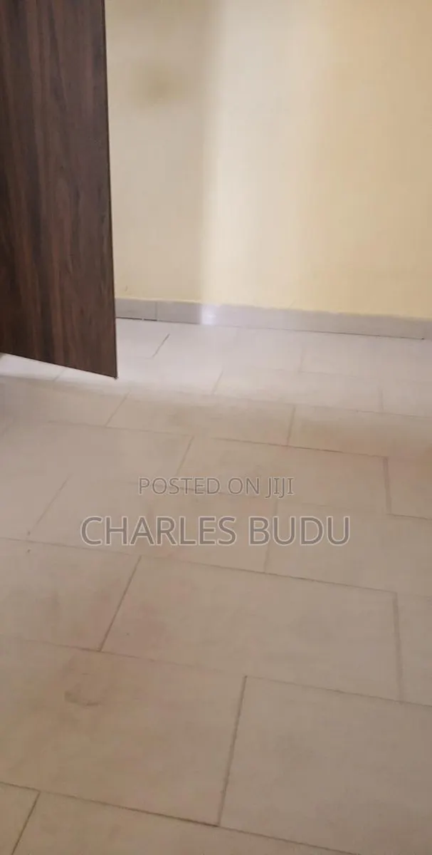 Single Room Sc in Dansoman Control for Two Years · Photo 1