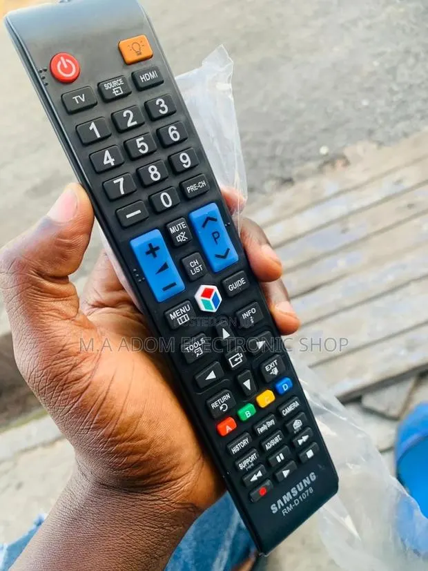 Classic Design Samsung Smart Remote Control(Black). · Photo 1