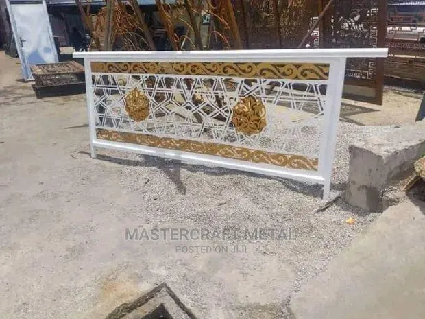 Modern Design Barrister| Balustrade for Sale · Photo 1