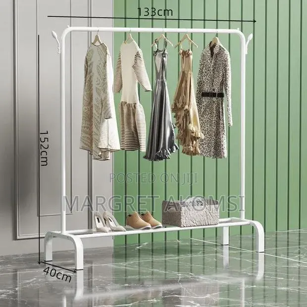 Multipurpose Clothes Hanger · Photo 1