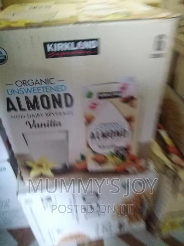 Almond Milk · Photo 1