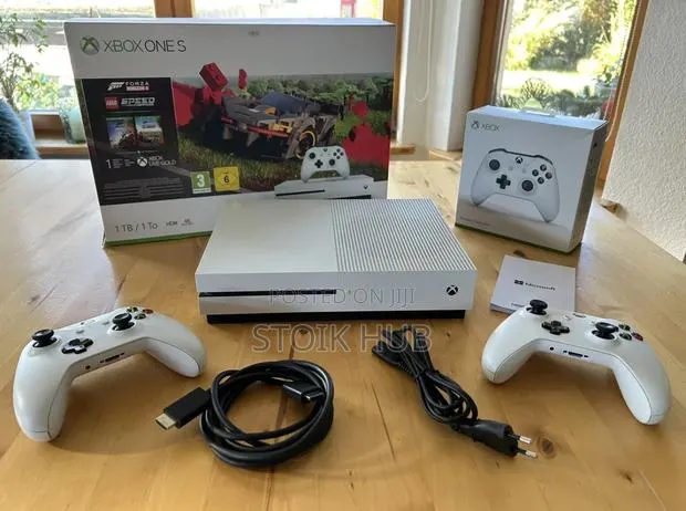 Microsoft Xbox One S 1tb · Photo 1