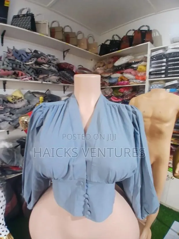Original SHEIN Ladies Fashion Top – Soft Stylish · Photo 1
