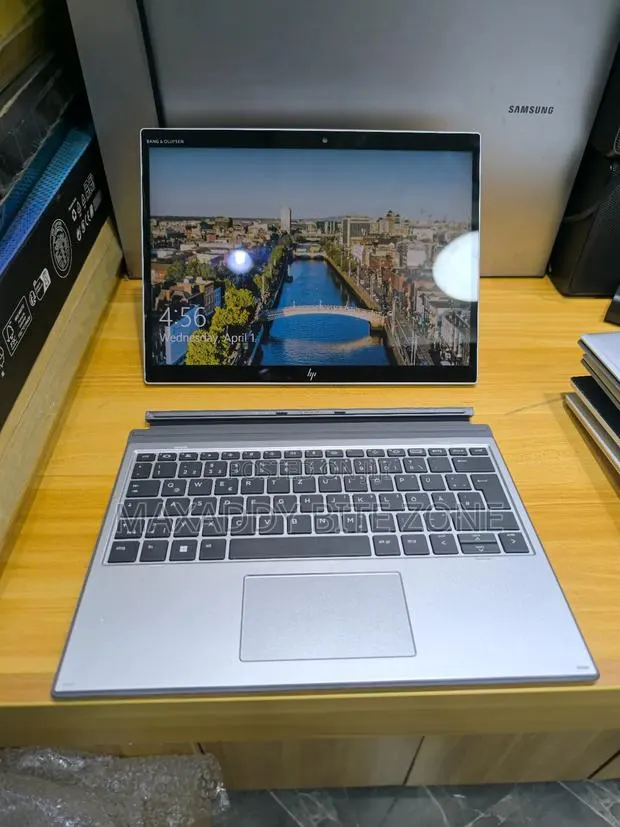 Laptop HP Elite X2 G8 16GB Intel Core i5 SSD 256GB · Photo 1