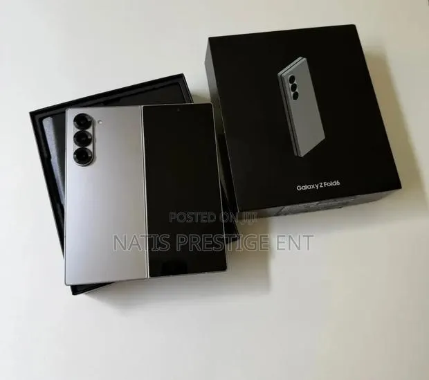 New Samsung Galaxy Z Fold6 256 GB Black · Photo 1
